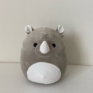 NWOT Irving the Gray Rhino 8‎ inch Squishmallow plush stuffed animal